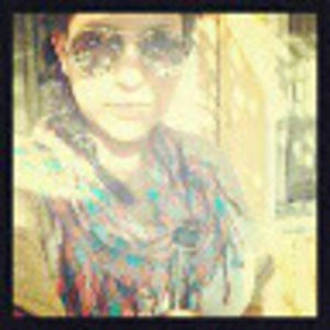 Meet your Posher, Roxana